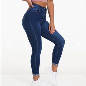 NVGTN Navishape Dark Wash Jeans